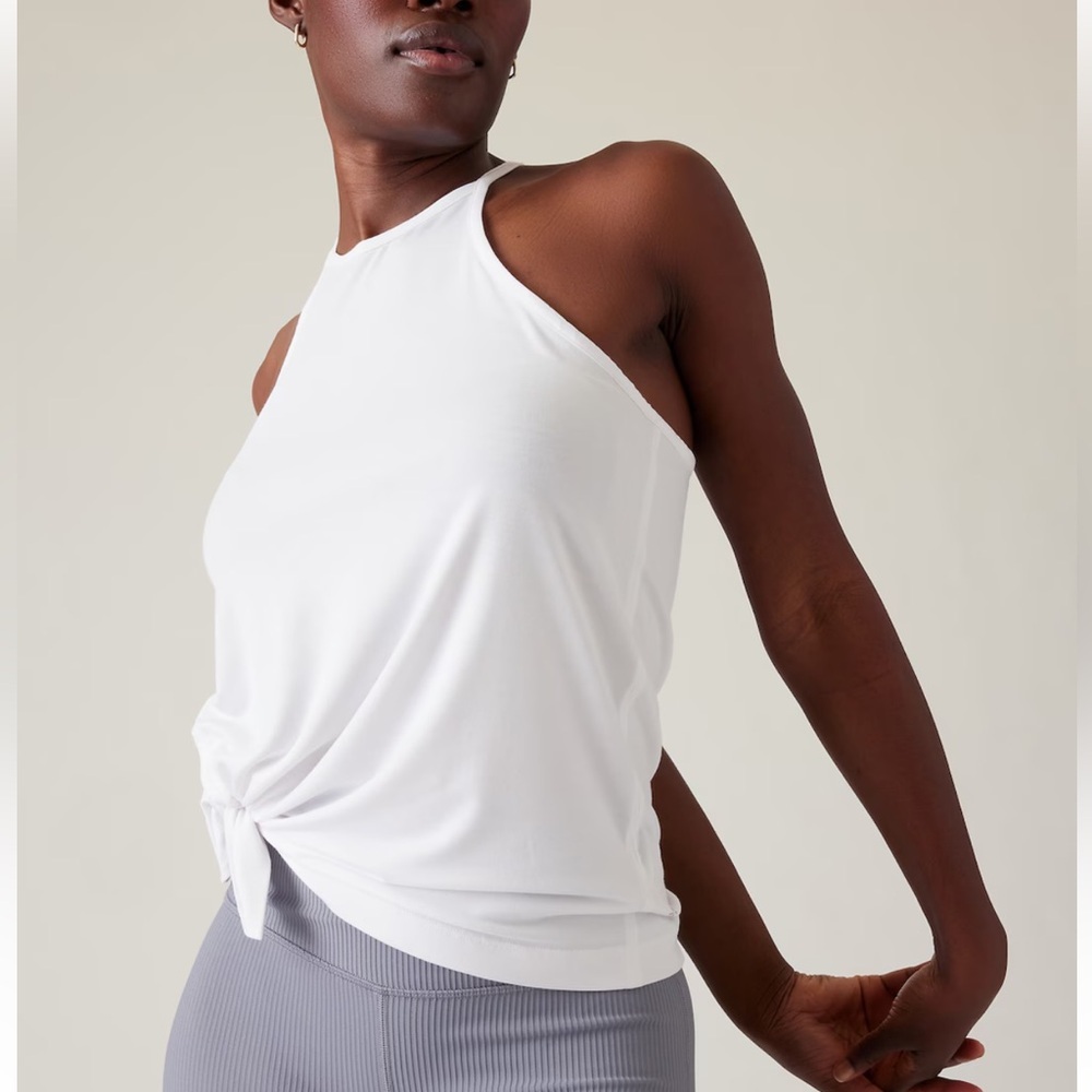 Athleta Explore Tank In White #586264 Size Medium